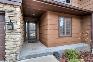 1121 Lacebark Ct, Darien, IL 60561 - Photo 3