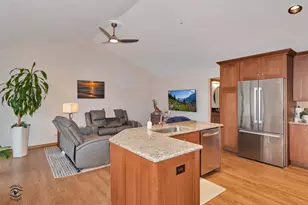 1121 Lacebark Ct, Darien, IL 60561 - Photo 15