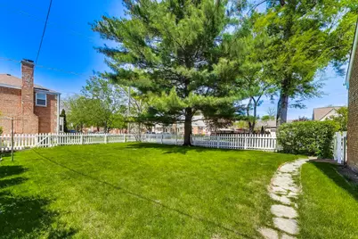 5601 Carol Avenue, Morton Grove, IL 60053 - Photo 39