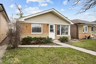 7727 New England Ave, Burbank, IL 60459 - Photo 1