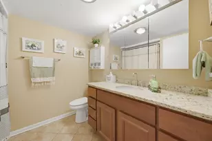 5211 N Potawatomie Ave, Chicago, IL 60656 - Photo 11