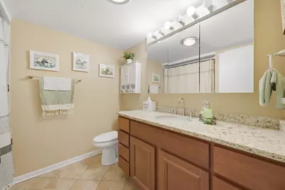 5211 N Potawatomie Avenue #206, Chicago, IL 60656 - Photo 13