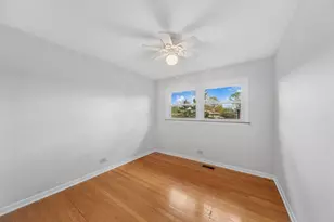 2007 N Spruce Terrace, Arlington Heights, IL 60004 - Photo 17