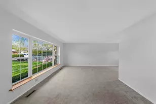 2007 N Spruce Terrace, Arlington Heights, IL 60004 - Photo 5