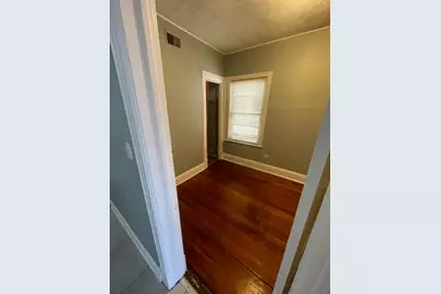 8136 S Exchange Avenue #2, Chicago, IL 60617 - Photo 3