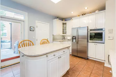 220 W Scott Street #A, Chicago, IL 60610 - Photo 7