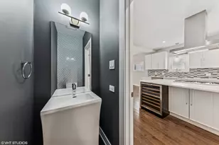 3125 S Giles Ave, Chicago, IL 60616 - Photo 27