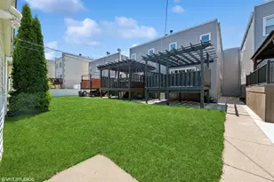 3125 S Giles Ave, Chicago, IL 60616 - Photo 31