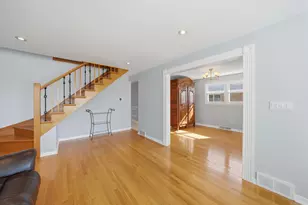 8215 Austin Ave, Burbank, IL 60459 - Photo 13