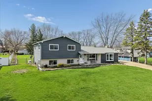 2N548 Pleasant Ave, Glen Ellyn, IL 60137 - Photo 1