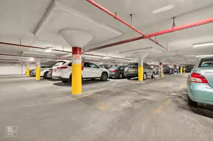 7141 N Kedzie Ave, Chicago, IL 60645 - Photo 11