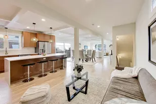 6730 W Dakin St, Chicago, IL 60634 - Photo 9