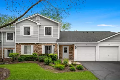 321 Clairemont Court #c, Aurora, IL 60504 - Photo 1
