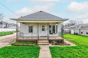 403 N Wasson St, Streator, IL 61364 - Photo 1