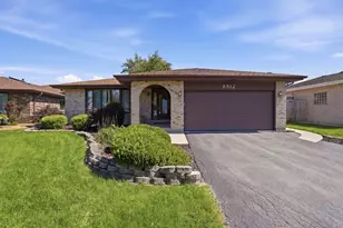 8512 161st Pl, Tinley Park, IL 60487 - Photo 1