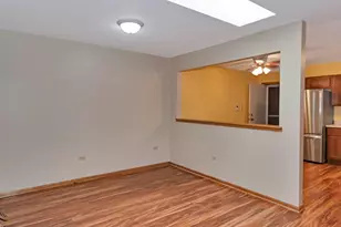 5014 W Circle Pl, Crestwood, IL 60418 - Photo 9