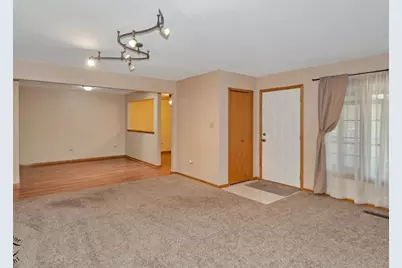 5014 W Circle Place, Crestwood, IL 60418 - Photo 7