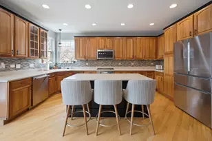 9985 Berkshire Ln, Huntley, IL 60142 - Photo 11