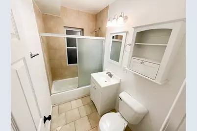 1957 W Waveland Avenue #1, Chicago, IL 60618 - Photo 5