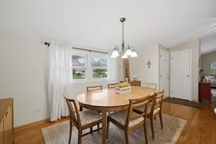 492 Weidner Rd, Buffalo Grove, IL 60089 - Photo 5