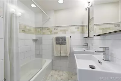 846 W Downer Place, Aurora, IL 60506 - Photo 57