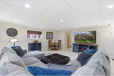 846 W Downer Place, Aurora, IL 60506 - Photo 51