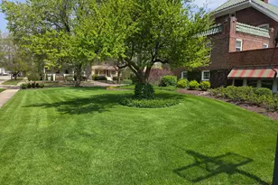 846 W Downer Pl, Aurora, IL 60506 - Photo 11