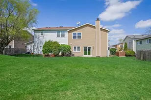381 Thorncliffe Dr, Glendale Heights, IL 60139 - Photo 25