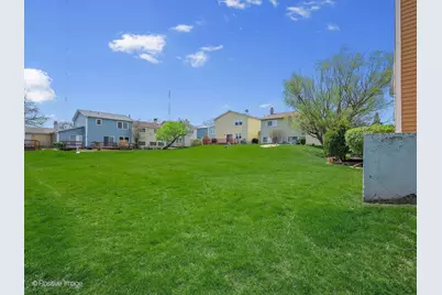 381 Thorncliffe Drive, Glendale Heights, IL 60139 - Photo 23