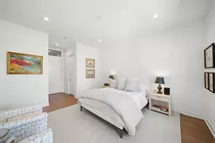 323 S Racine Ave, Chicago, IL 60607 - Photo 17
