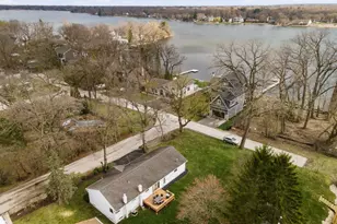 98 Cedar Dr, Crystal Lake, IL 60014 - Photo 7