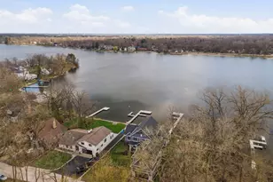 98 Cedar Dr, Crystal Lake, IL 60014 - Photo 5