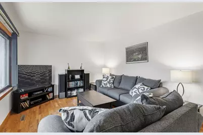 98 Cedar Drive, Crystal Lake, IL 60014 - Photo 9