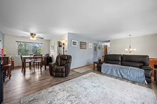 362 N Winston Dr, Palatine, IL 60074 - Photo 5