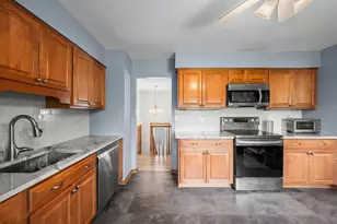 362 N Winston Dr, Palatine, IL 60074 - Photo 9