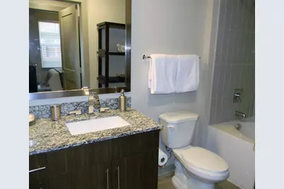 690 E Algonquin Road #3404, Schaumburg, IL 60173 - Photo 7