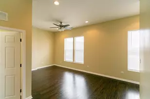 211 S Campbell Ave, Chicago, IL 60612 - Photo 7