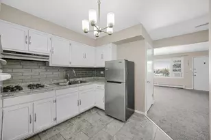 12 King Arthur Ct, Northlake, IL 60164 - Photo 7