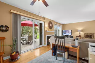 10 W Windsor Ct, Sugar Grove, IL 60554 - Photo 9