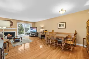 10 W Windsor Ct, Sugar Grove, IL 60554 - Photo 5