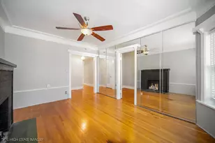 945 E Hyde Park Blvd, Chicago, IL 60615 - Photo 7