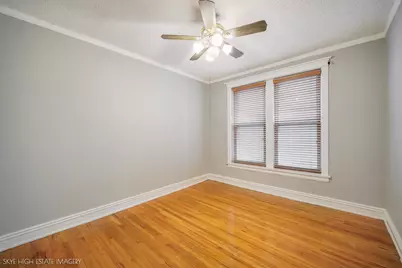 945 E Hyde Park Boulevard #2, Chicago, IL 60615 - Photo 13