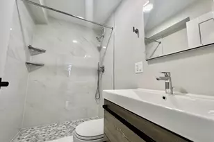 3950 N Lake Shore Dr, Chicago, IL 60613 - Photo 25