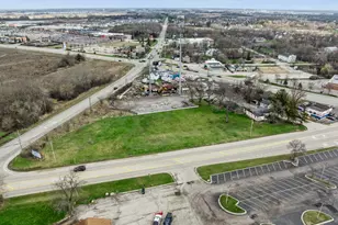 20922 W Il Route 176 Rte, Mundelein, IL 60060 - Photo 1