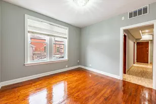 2242 N Western Ave, Chicago, IL 60647 - Photo 5