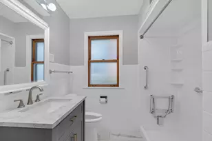 6344 N Kildare Ave, Chicago, IL 60646 - Photo 11