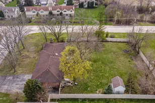 17430 94th Ct, Tinley Park, IL 60487 - Photo 3