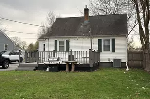 1221 Agnes Ave, Joliet, IL 60435 - Photo 3