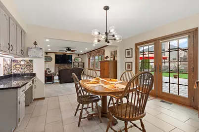 10711 Landings Drive, Orland Park, IL 60467 - Photo 17