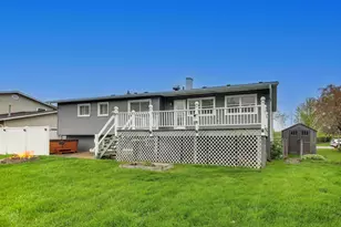 1061 E Sayles Dr, Palatine, IL 60074 - Photo 25